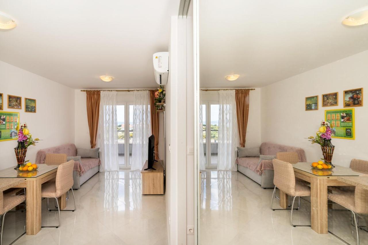 Modern Apartments Sirobuja Split Luaran gambar
