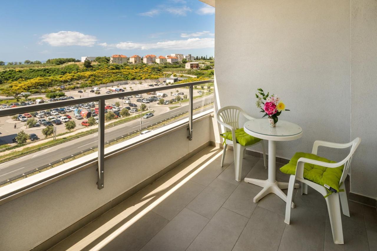 Modern Apartments Sirobuja Split Luaran gambar
