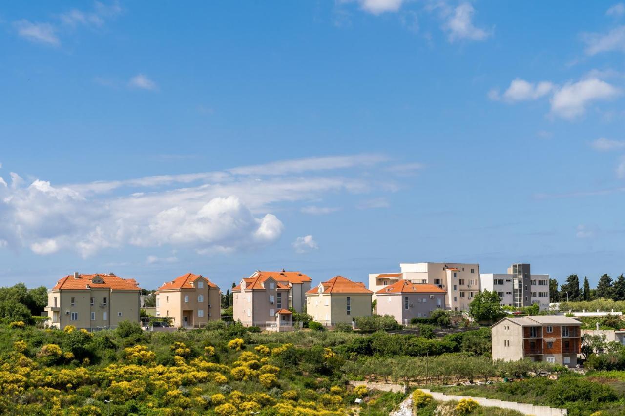 Modern Apartments Sirobuja Split Luaran gambar