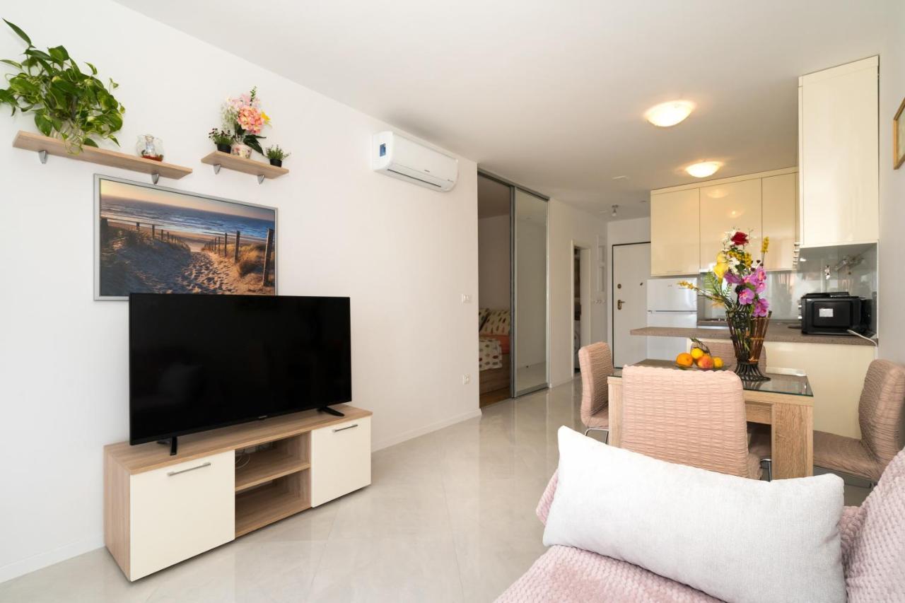 Modern Apartments Sirobuja Split Luaran gambar