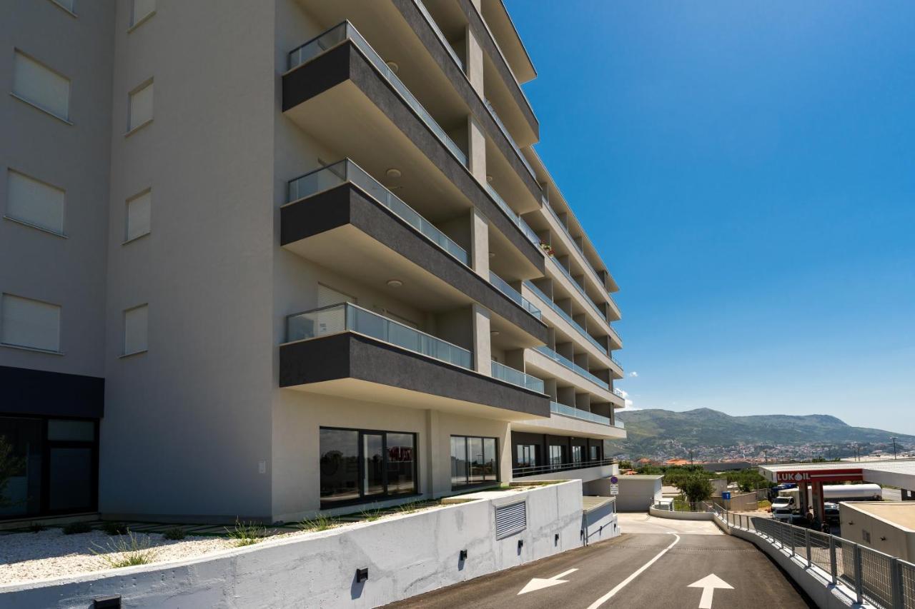 Modern Apartments Sirobuja Split Luaran gambar