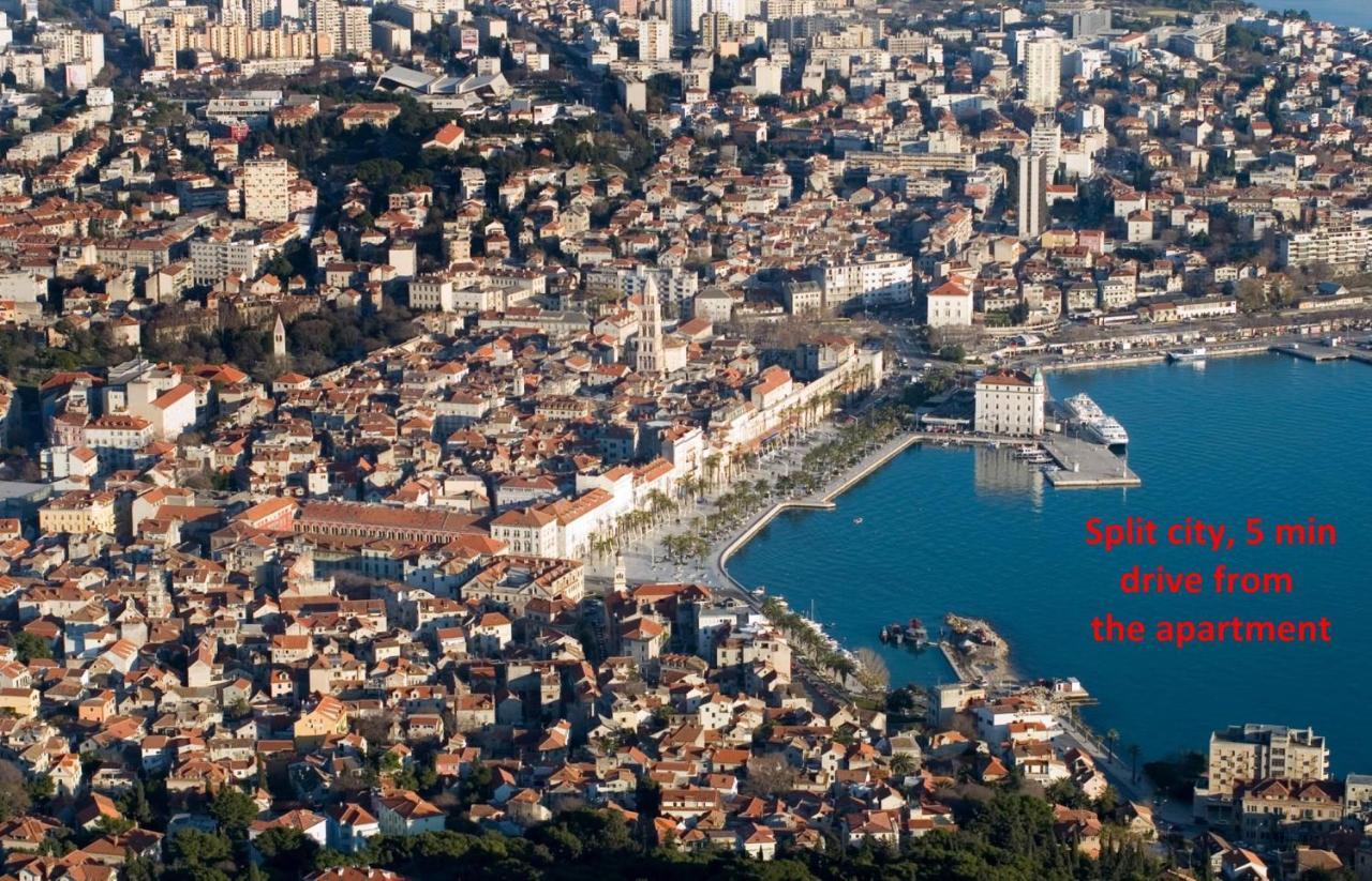 Modern Apartments Sirobuja Split Luaran gambar